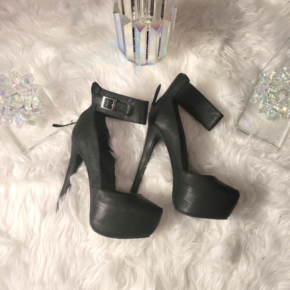 Heels 👠